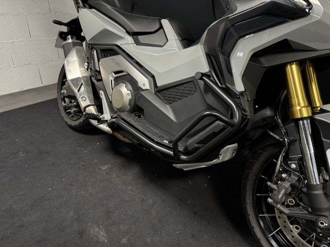 HONDA X-ADV 4