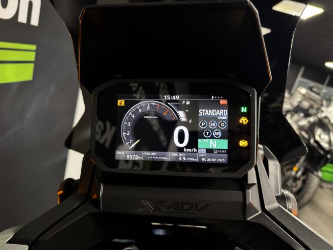 HONDA X-ADV 4