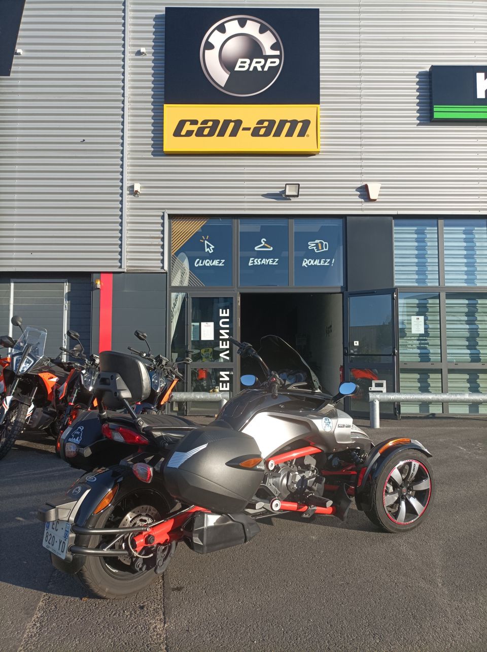CAN-AM SPYDER F3 4