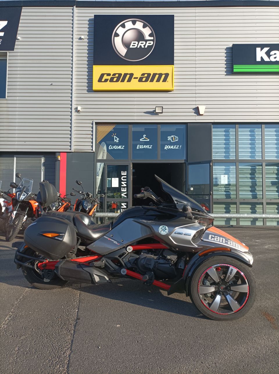 CAN-AM SPYDER F3 4