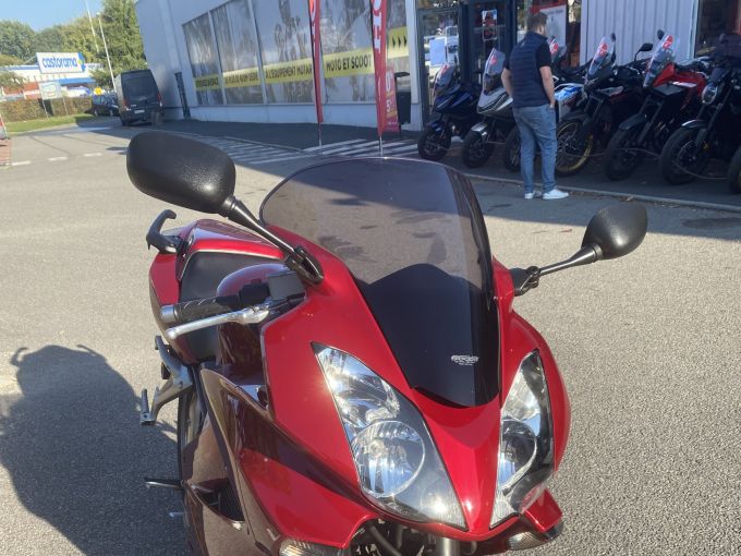 HONDA VFR800A 4