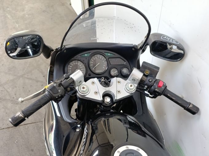 SUZUKI GSX 750 F 4