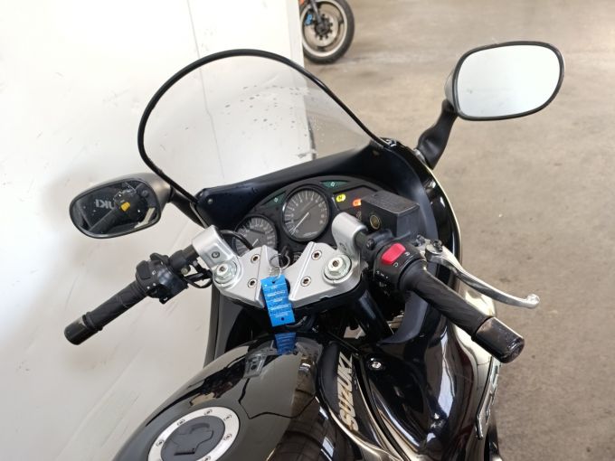 SUZUKI GSX 750 F 4