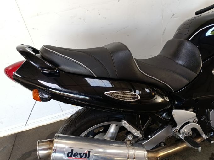SUZUKI GSX 750 F 4