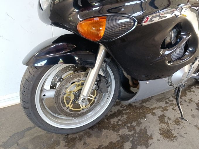 SUZUKI GSX 750 F 4