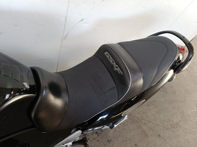 SUZUKI GSX 750 F 4