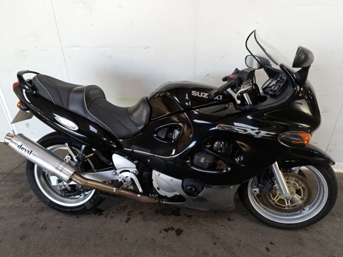 SUZUKI GSX 750 F 4