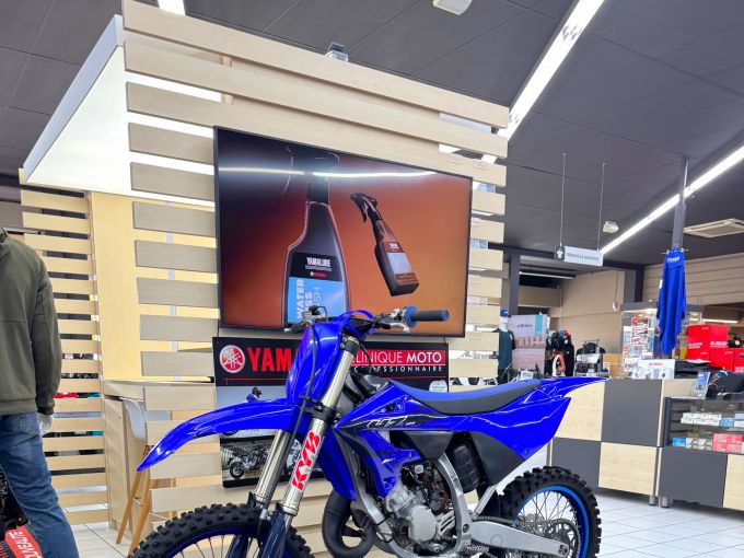 YAMAHA YZ 125 4