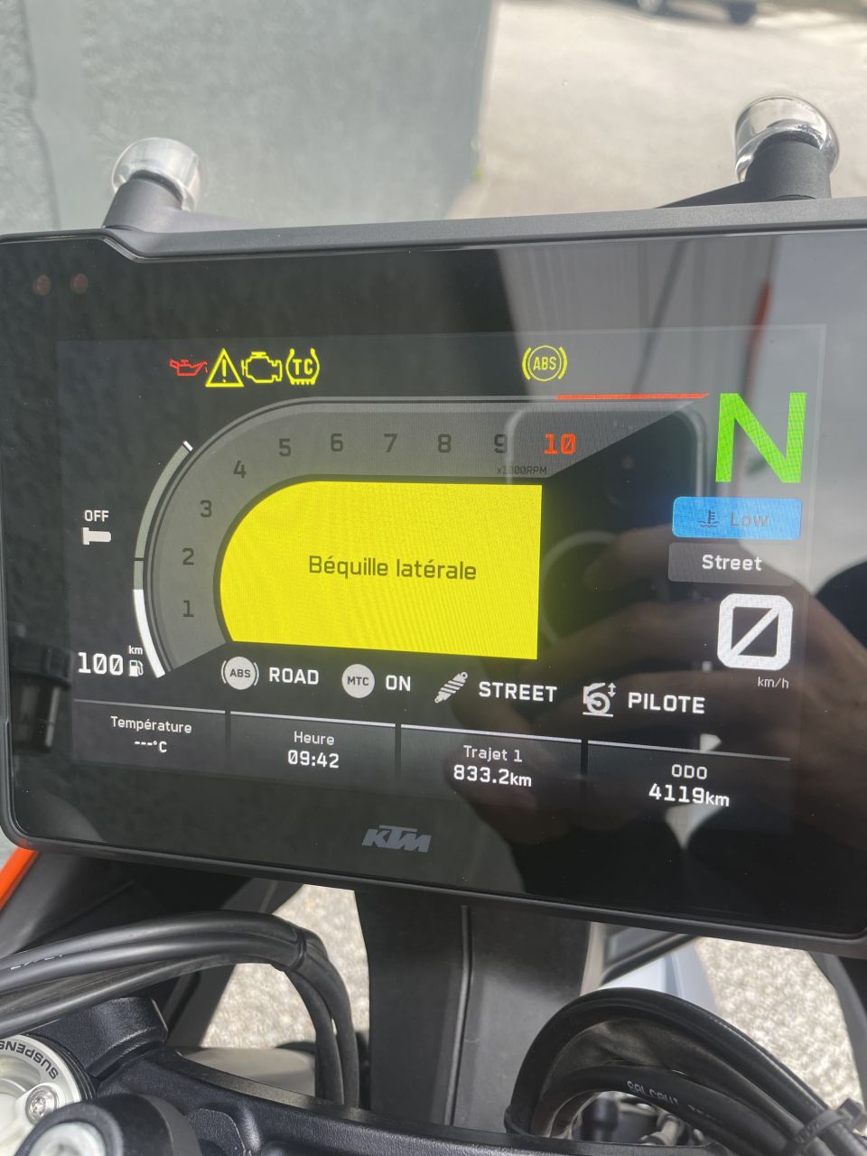 KTM 1290 SUPER DUKE GT 4