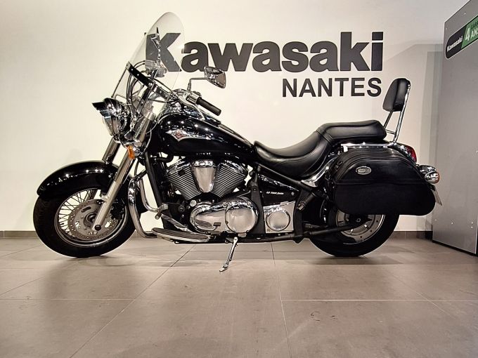 KAWASAKI VN 900 CLASSIC 4