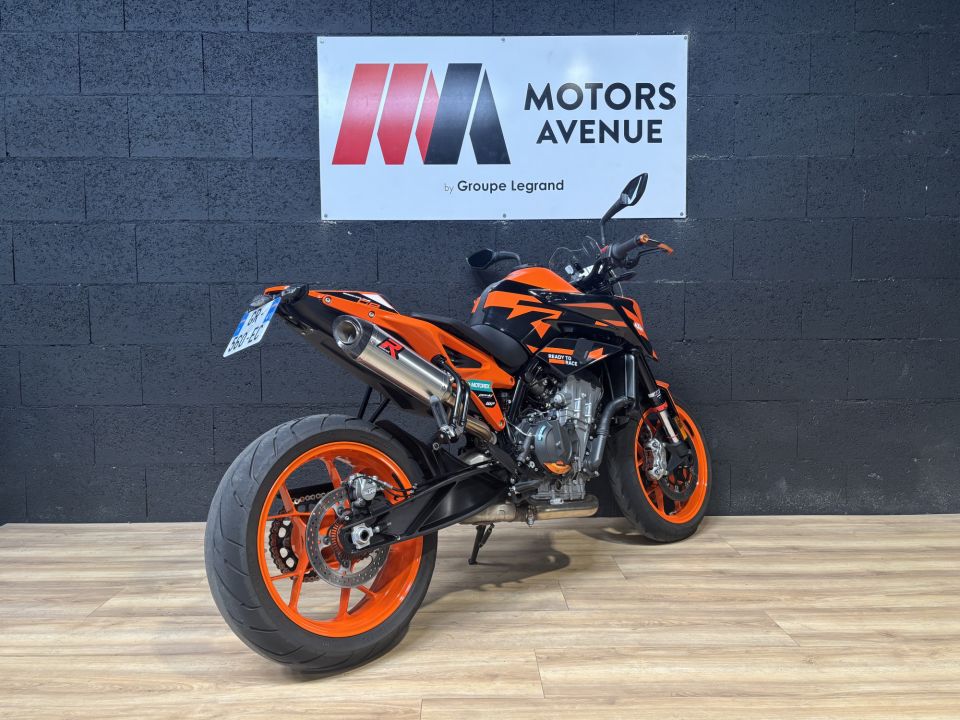 KTM 890 DUKE GP 4