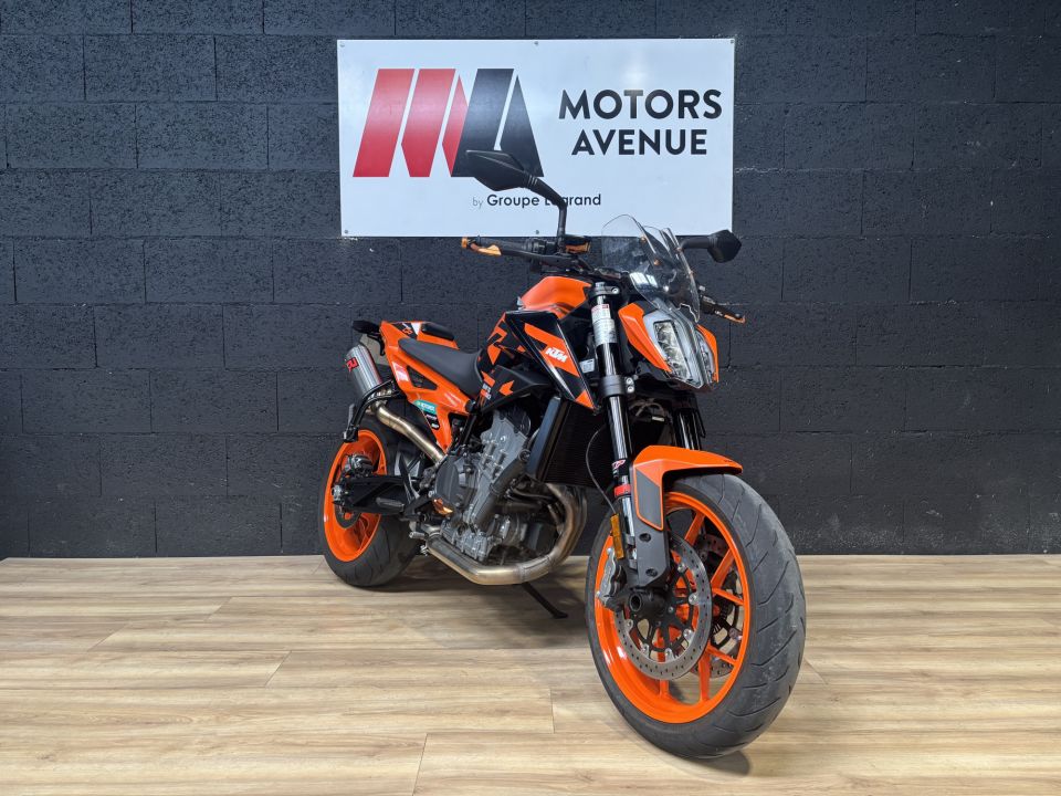 KTM 890 DUKE GP 4