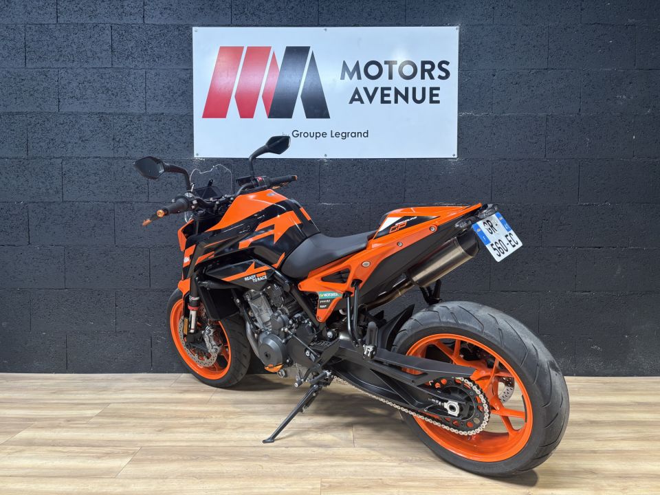 KTM 890 DUKE GP 4