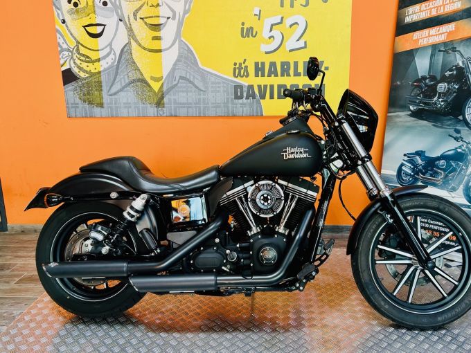 HARLEY-DAVIDSON DYNA STREET BOB 1690 4
