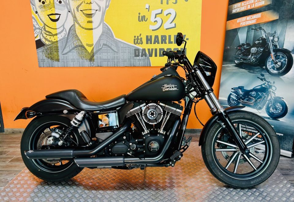 HARLEY-DAVIDSON DYNA STREET BOB 1690 4