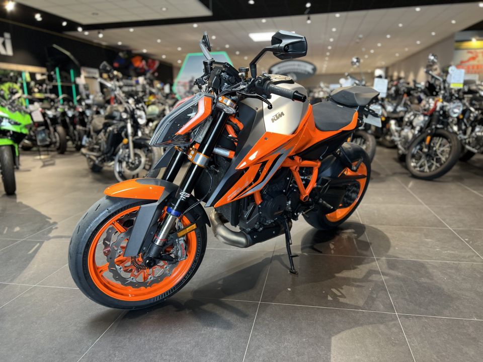KTM 1290 SUPER DUKE R EVO 4