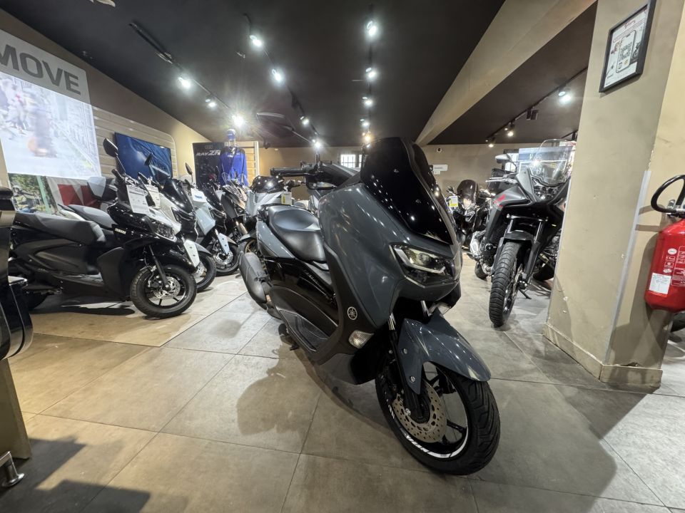 YAMAHA NMAX 125 4