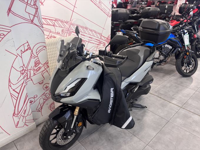 HONDA ADV 350 4