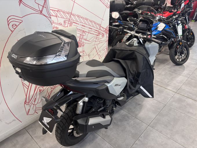 HONDA ADV 350 4