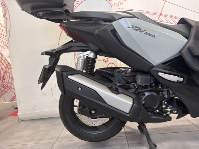 HONDA ADV 350 4