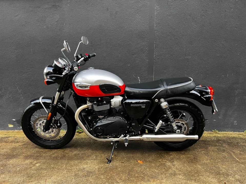 TRIUMPH Bonneville T100 4