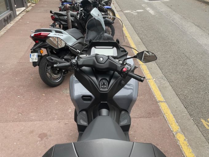 YAMAHA TRICITY 300 4