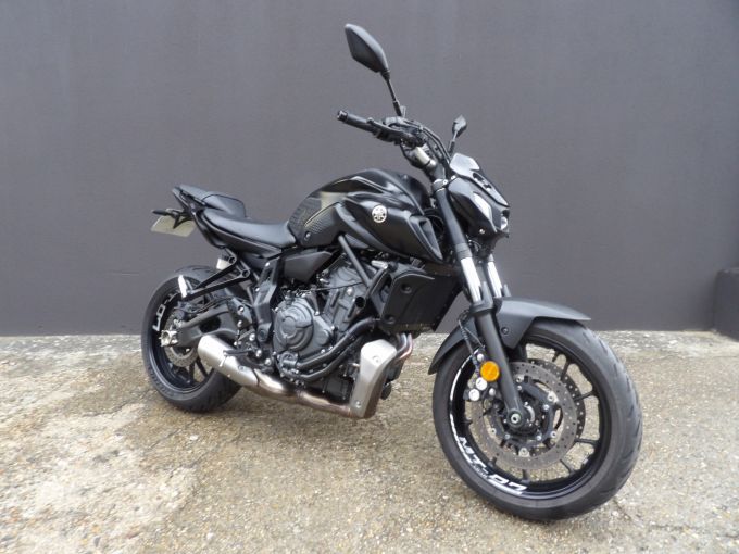 YAMAHA MT-07 (47.5CV) 4