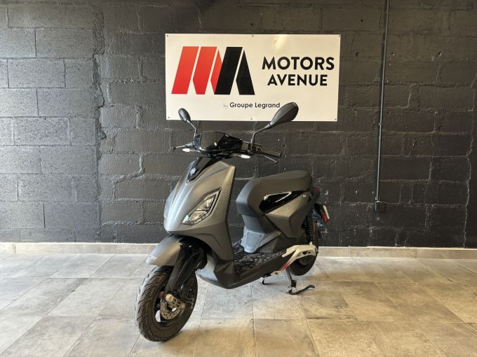 PIAGGIO 1 ACTIVE 4