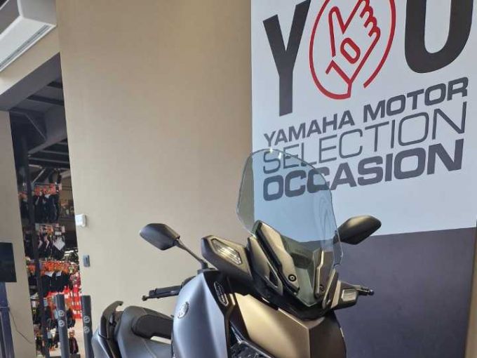 YAMAHA XMAX 125 TECH MAX 4