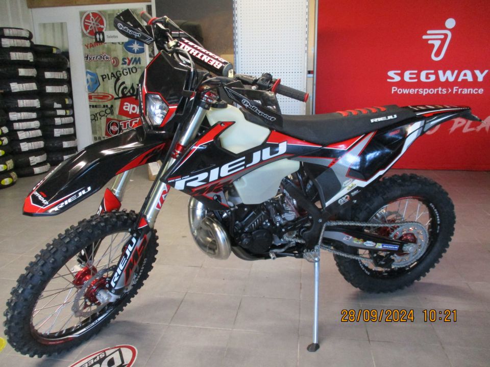 RIEJU MR250 SIX DAYS 4