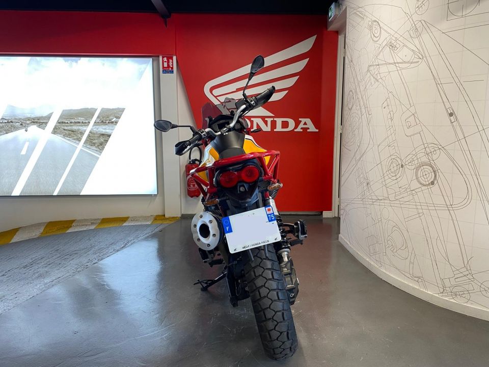 MOTO GUZZI V85 TT 850 4