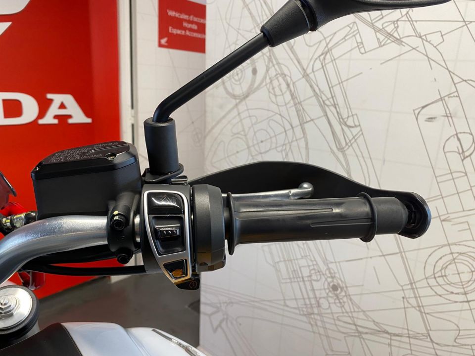 MOTO GUZZI V85 TT 850 4