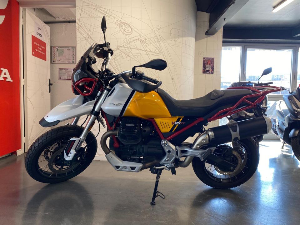 MOTO GUZZI V85 TT 850 4
