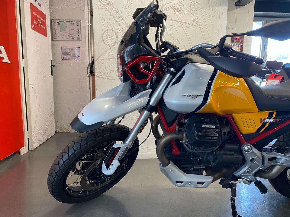 MOTO GUZZI V85 TT 850 4