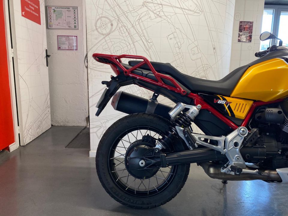 MOTO GUZZI V85 TT 850 4