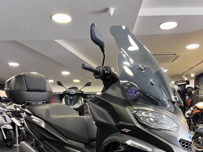 PIAGGIO MP3 530 HPE EXCLUSIVE 4