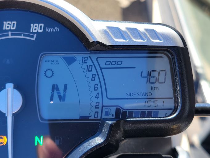 TRIUMPH SPEED 400 4
