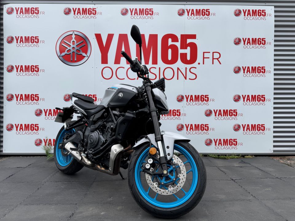YAMAHA MT-07 Y-AMT 4