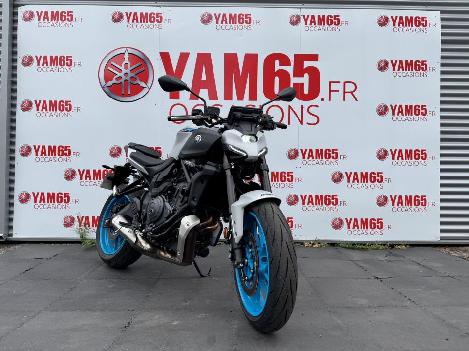YAMAHA MT-07 Y-AMT 4