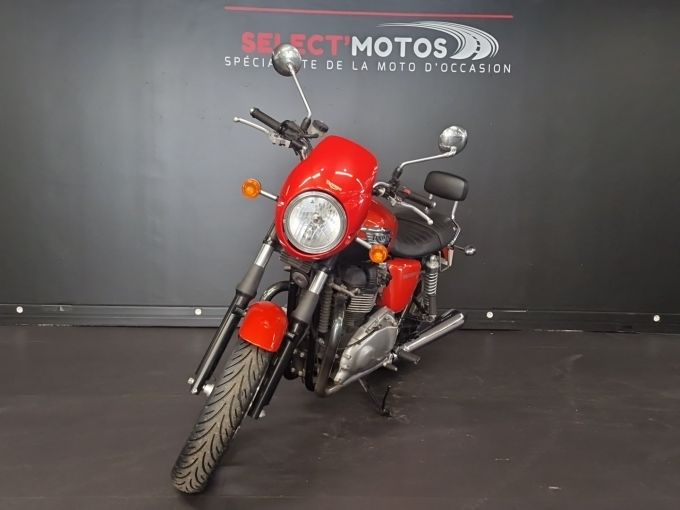 TRIUMPH T 100 4