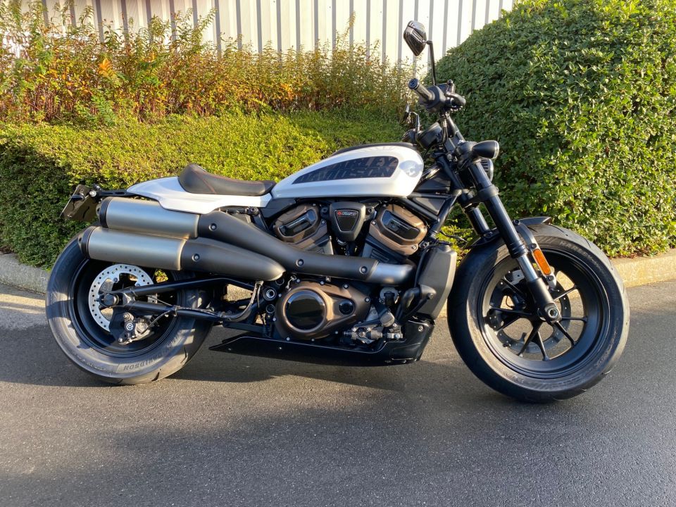 HARLEY-DAVIDSON SPORTSTER 1250 S 4