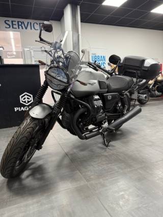 MOTO GUZZI V7 - 2022