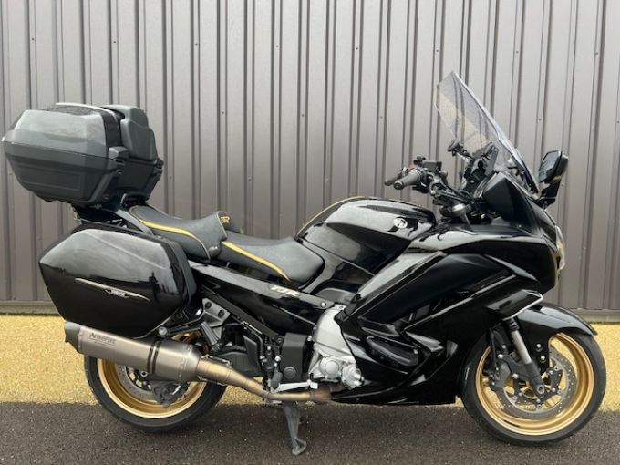 YAMAHA FJR 1300 ABS 4