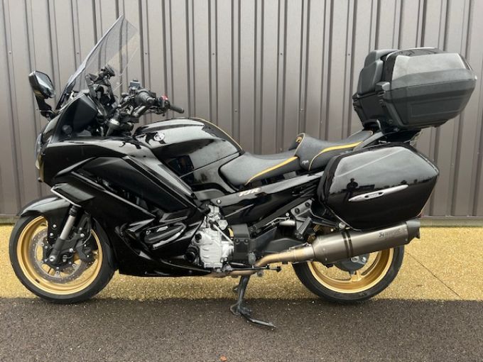 YAMAHA FJR 1300 ABS 4