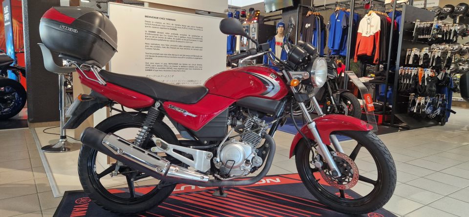 YAMAHA YBR 125 4