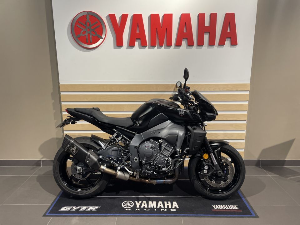 YAMAHA MT-10 4