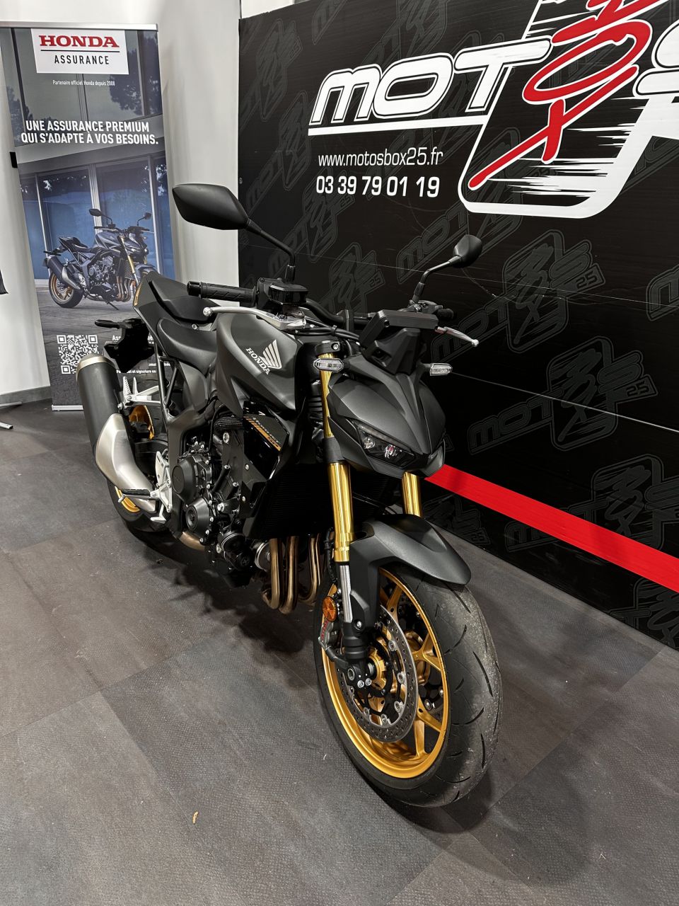 HONDA CB 1000 Hornet 4