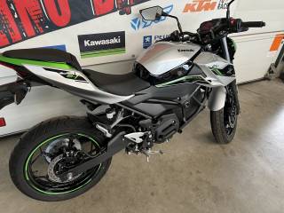 KAWASAKI Ze-1 - 2024