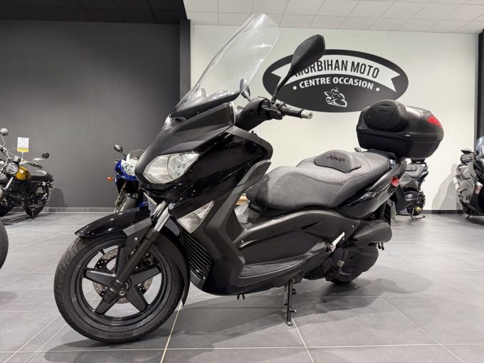 YAMAHA XMAX 125 4