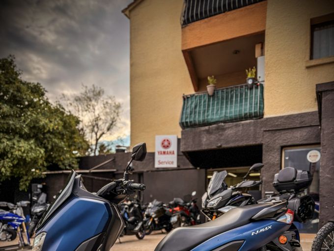 YAMAHA NMAX 125 4